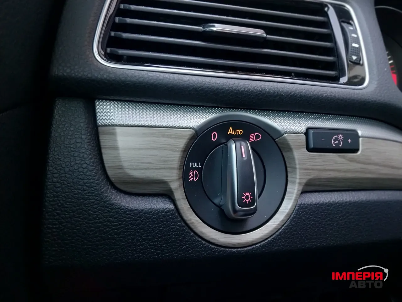 Volkswagen Passat - фото 13