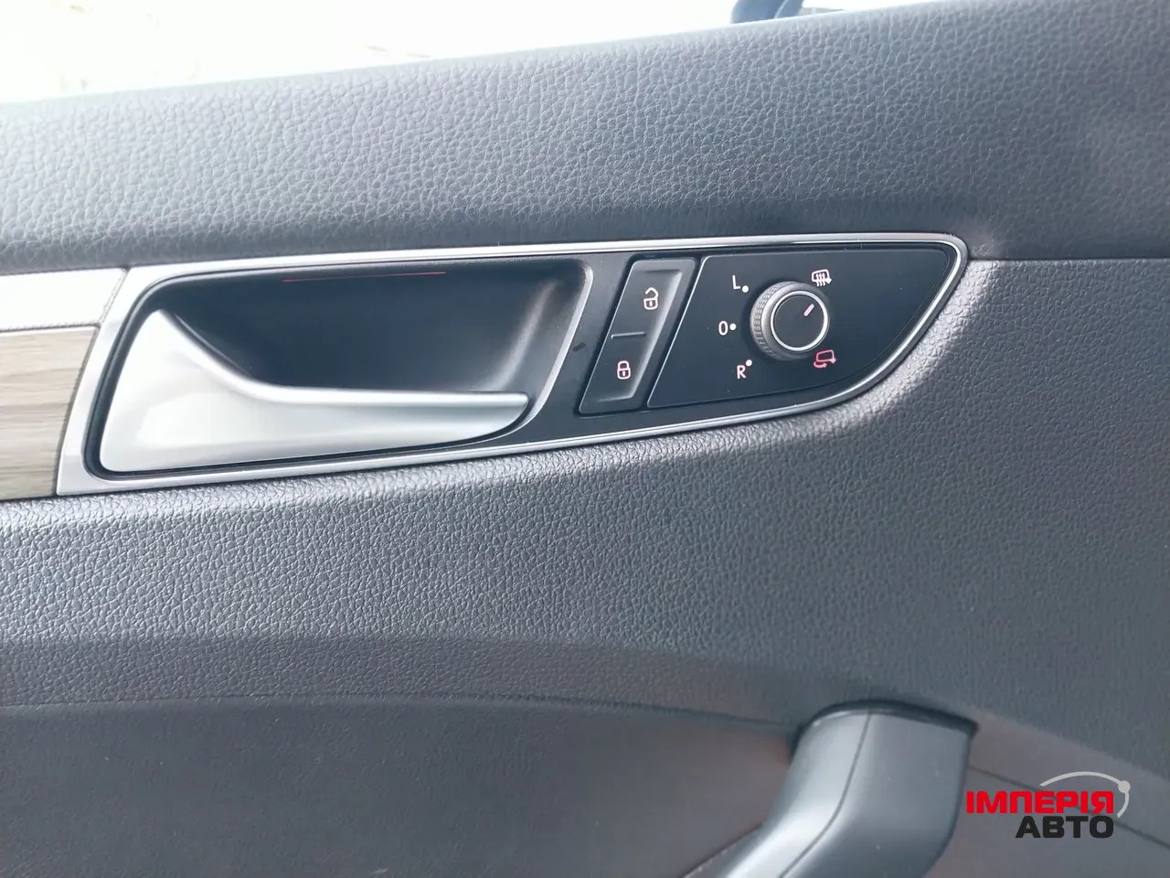 Volkswagen Passat - фото 14