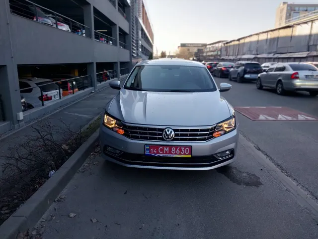 Volkswagen Passat - фото 4
