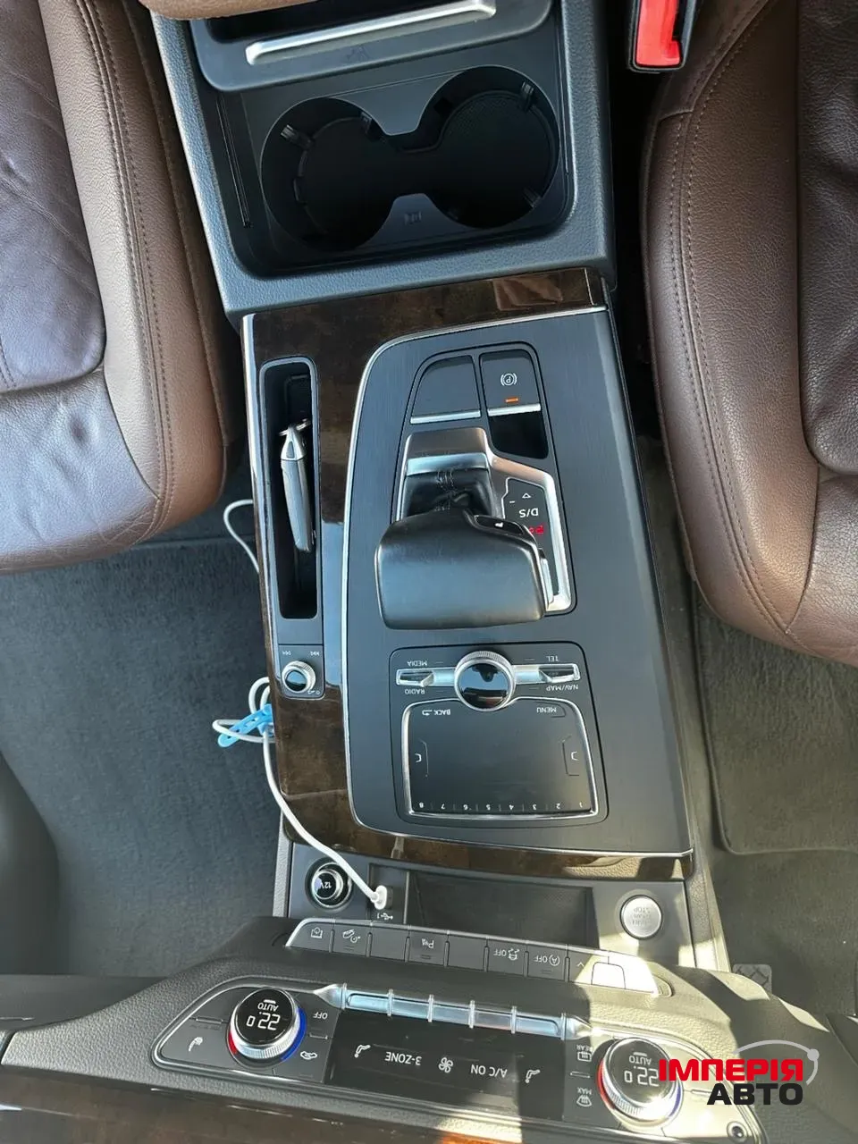 Audi Q5 - фото 25