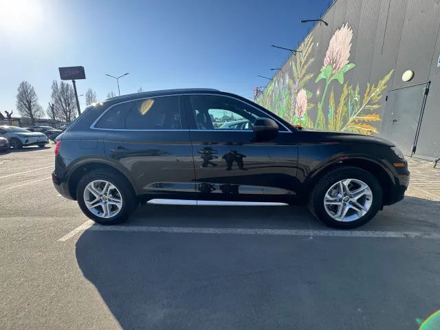 Audi Q5 - фото 5