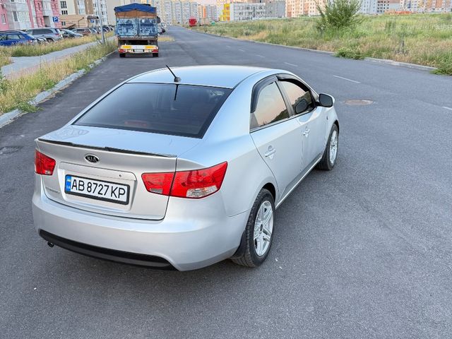 Kia Cerato - фото 2