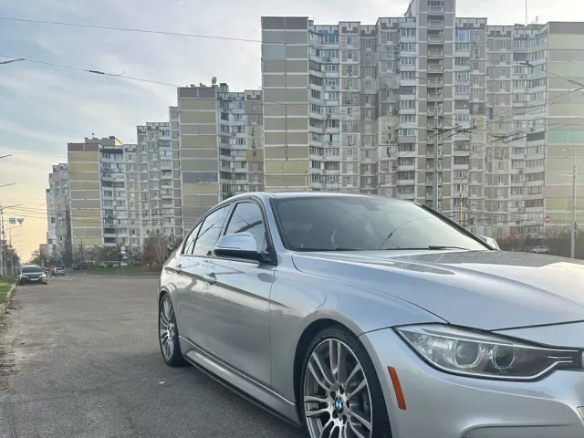 BMW 3 серії - фото 1