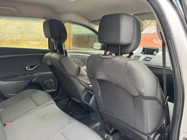 Renault Megane - фото 5