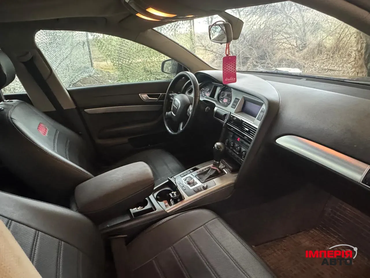 Audi A6 - фото 9