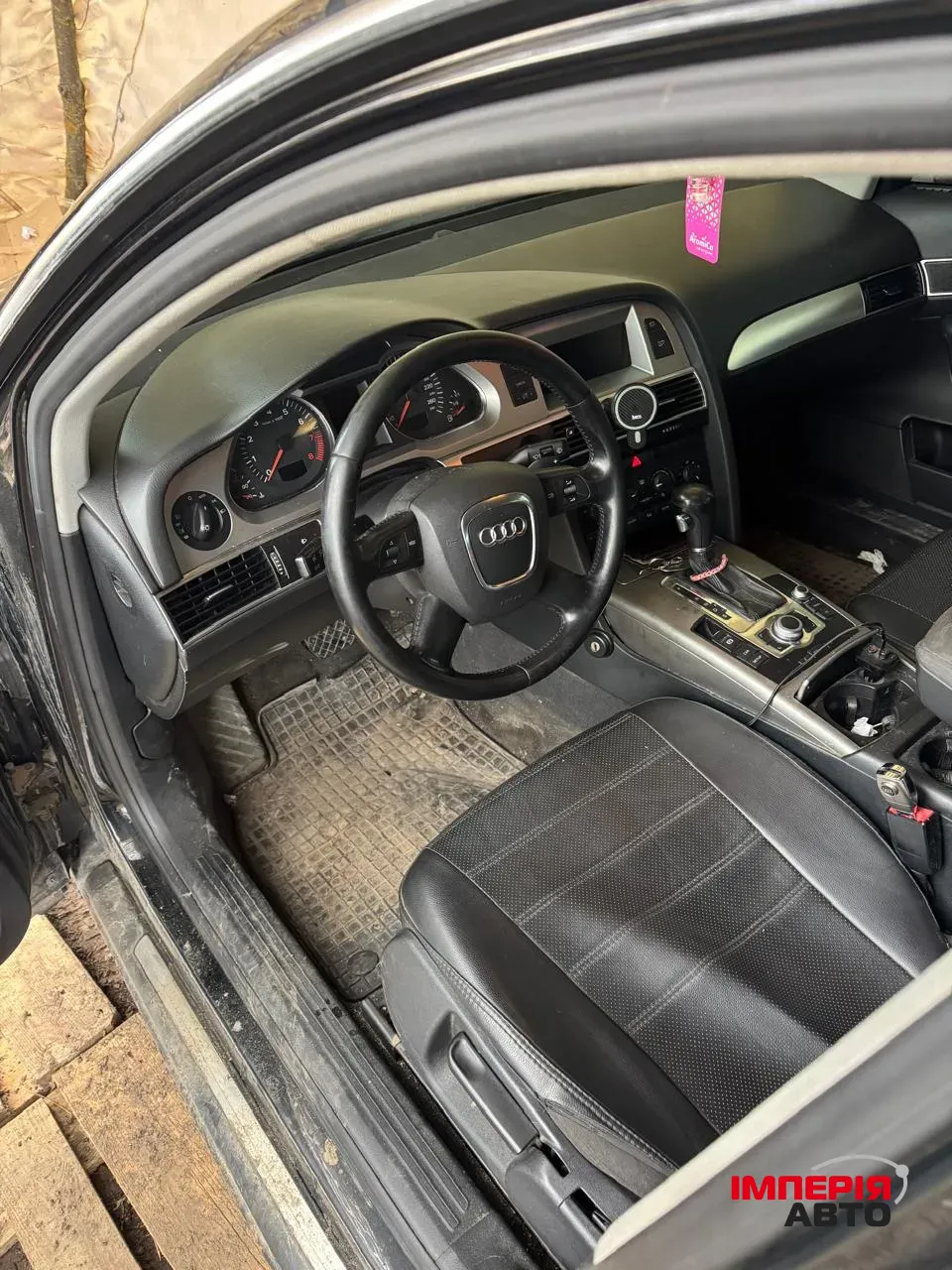 Audi A6 - фото 10