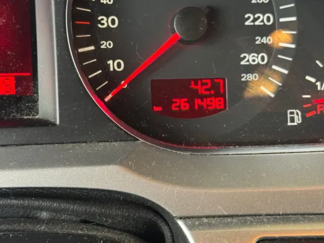 Audi A6 - фото 5