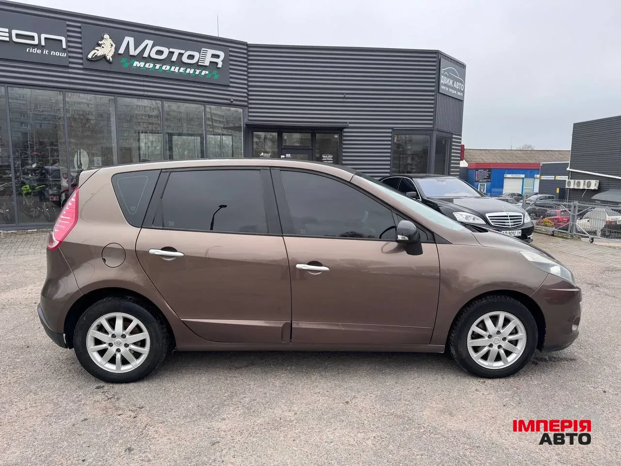 Renault Scenic - фото 5