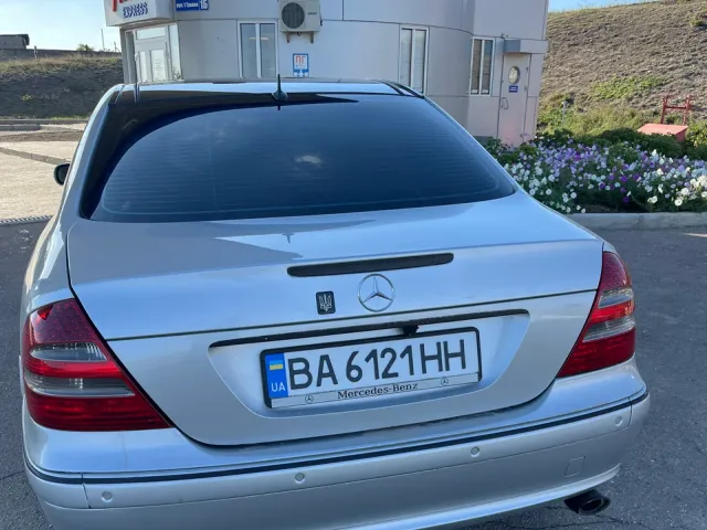 Mercedes-Benz E-Класс - фото 3