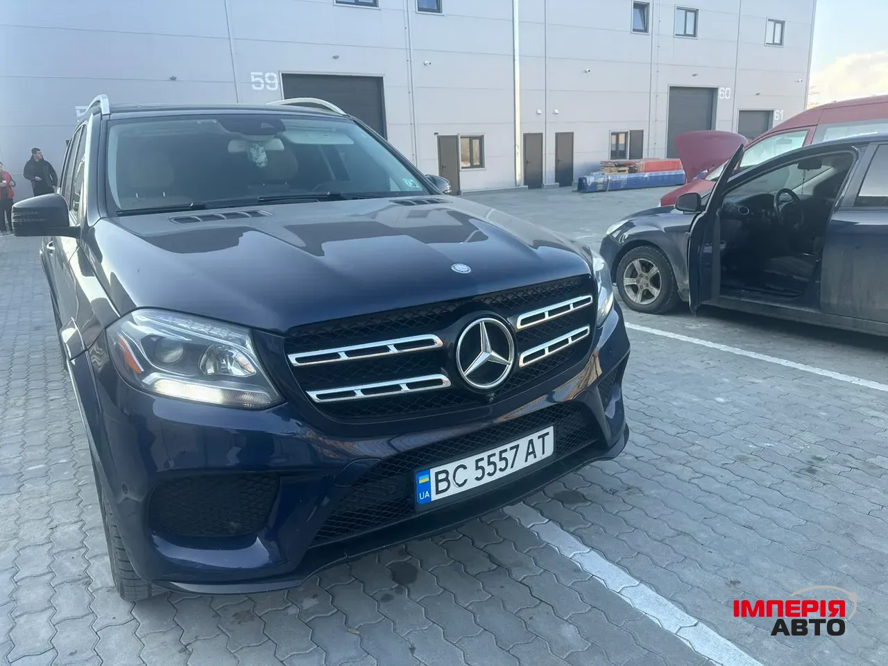 Mercedes-Benz GLS - фото 2
