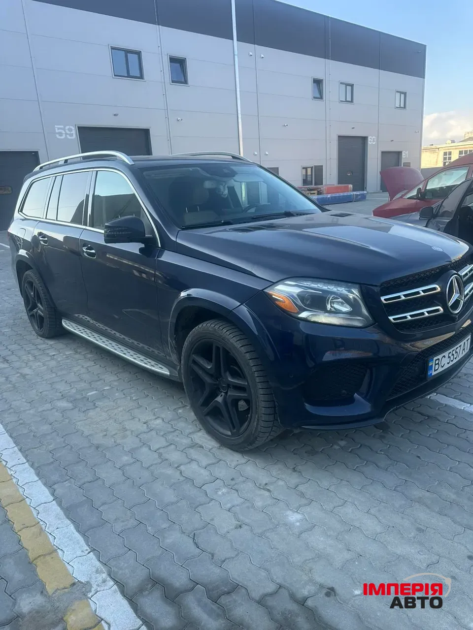 Mercedes-Benz GLS - фото 12