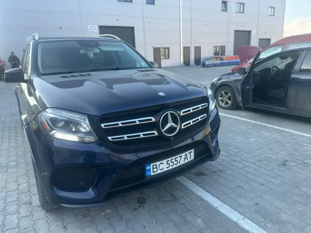 Mercedes-Benz GLS - фото 2