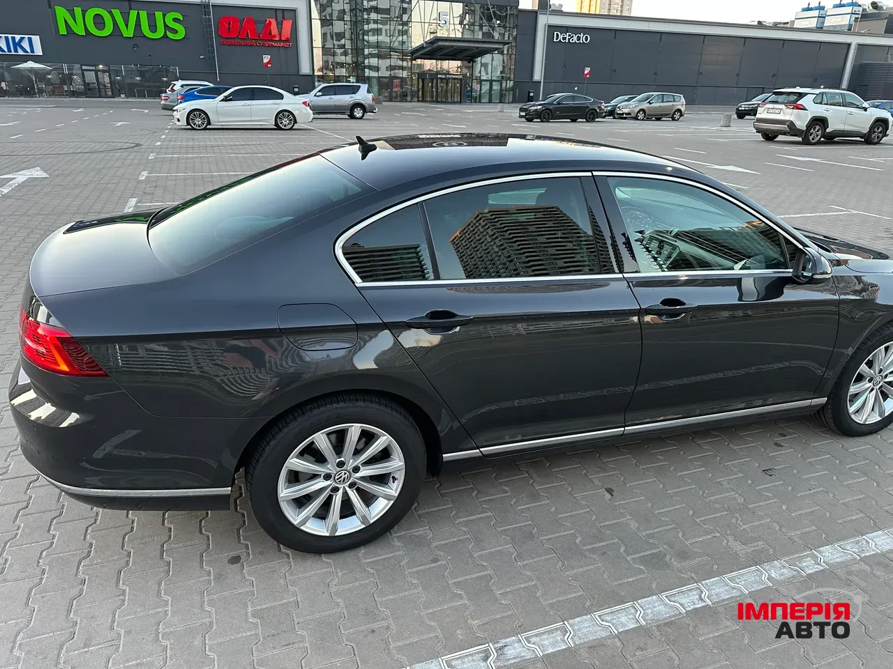 Volkswagen Passat - фото 5