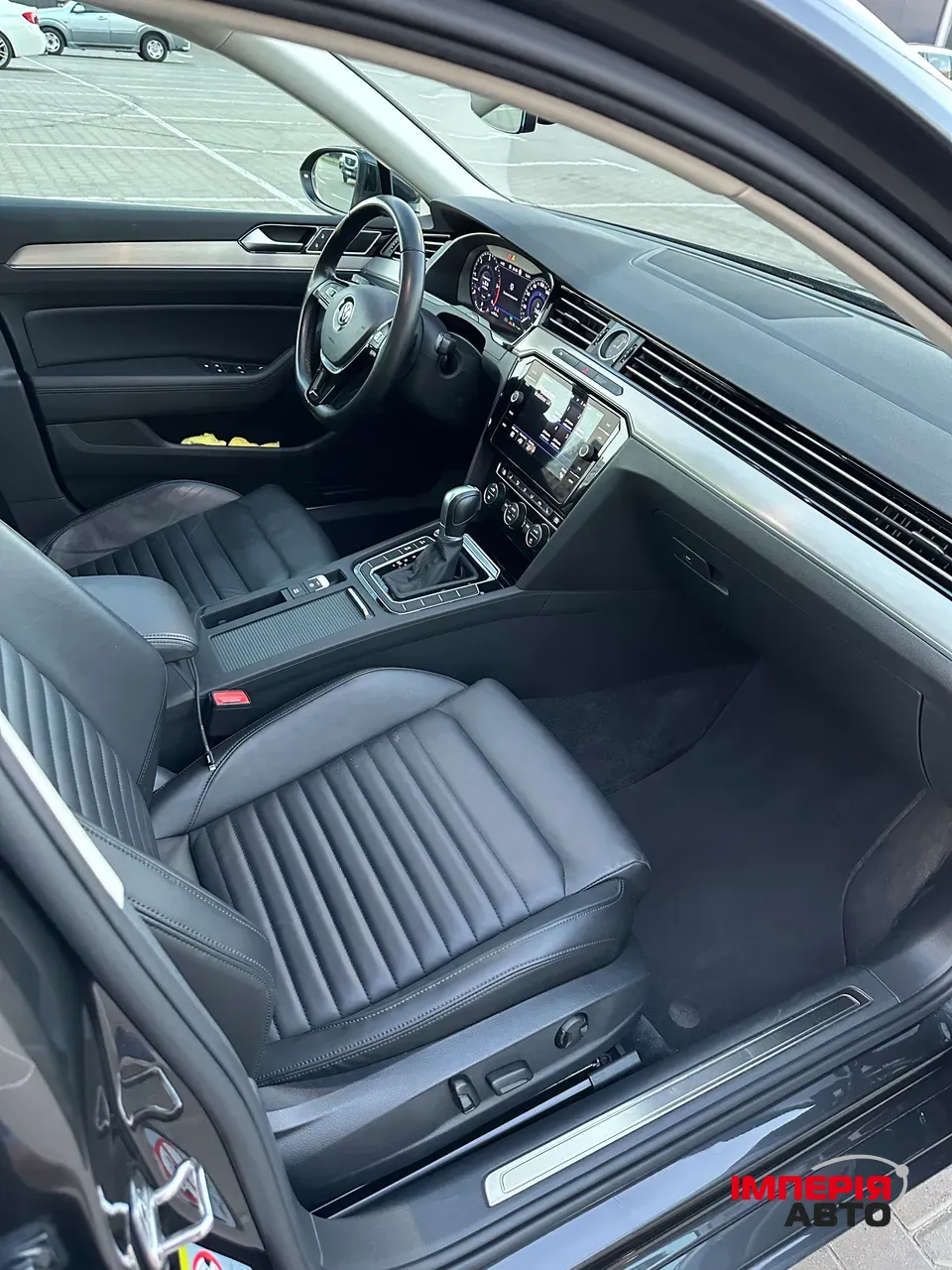 Volkswagen Passat - фото 4