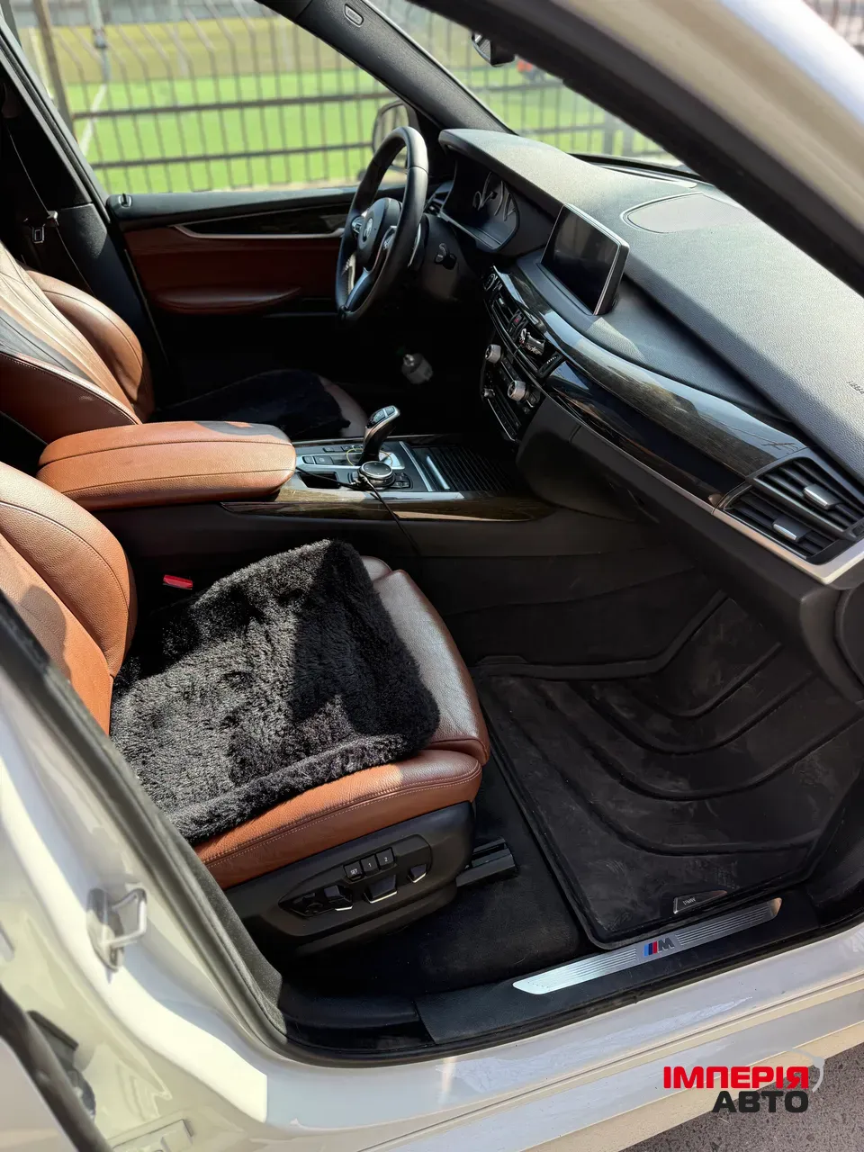 BMW X5 - фото 10