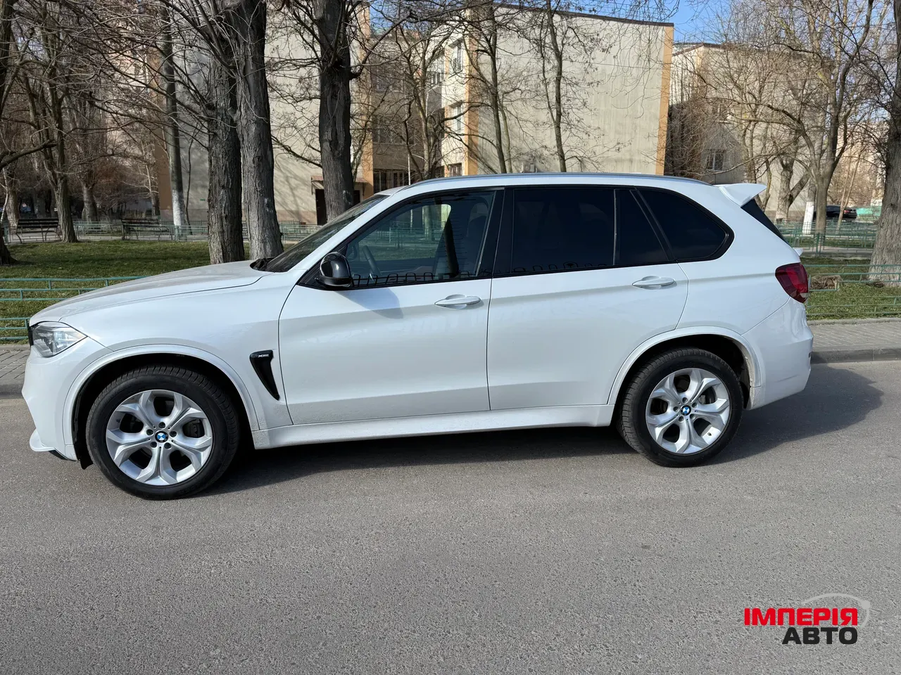 BMW X5 - фото 7