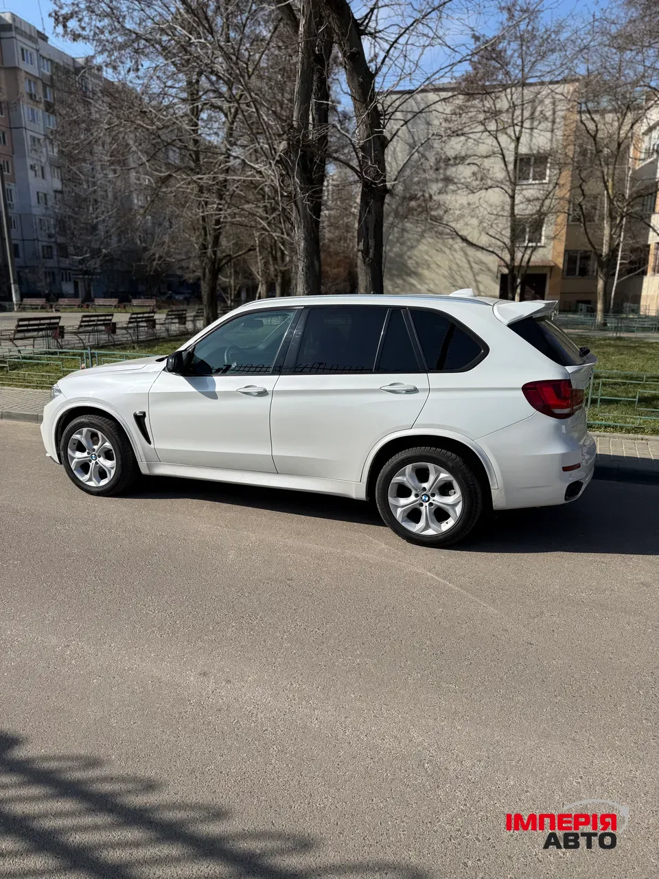 BMW X5 - фото 1