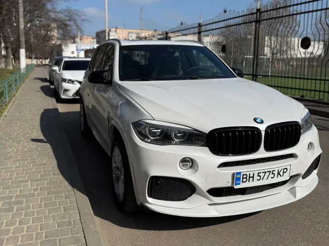 BMW X5 - фото 5