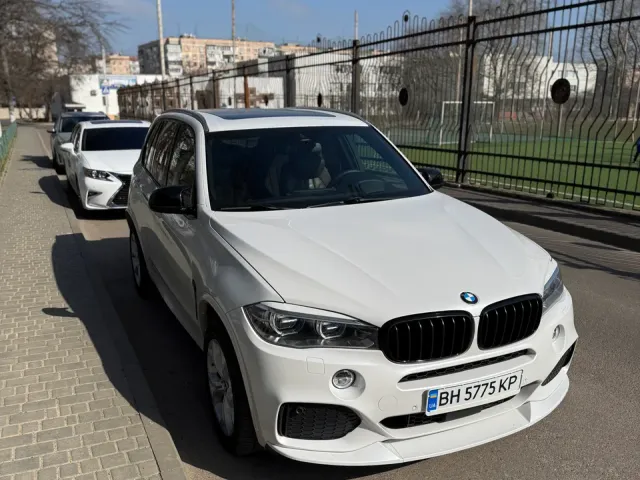 BMW X5 - фото 4