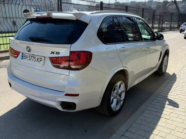 BMW X5 - фото 2