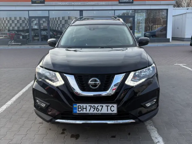Nissan Rogue - фото 1