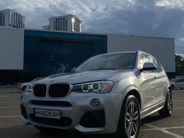 BMW X3 - фото 1