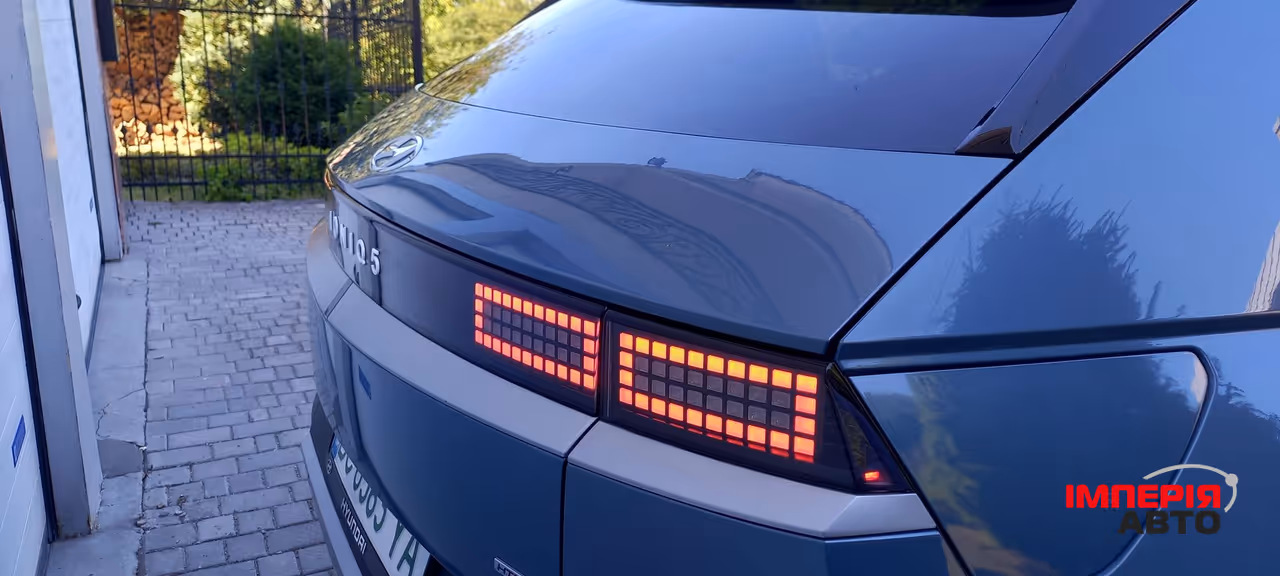 Hyundai IONIQ 5 - фото 18