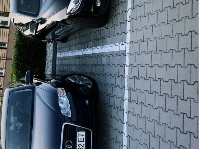 Audi A4 - фото 1