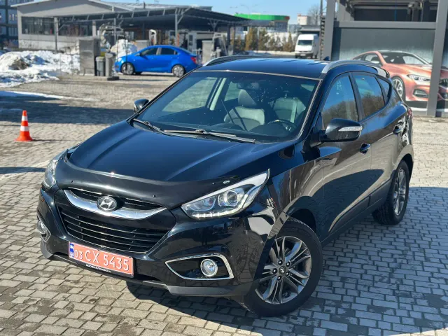 Hyundai ix35 - фото 1
