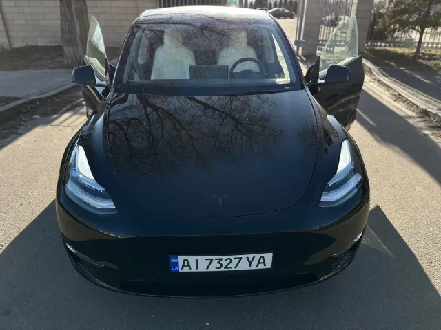 Tesla Model Y - фото 2
