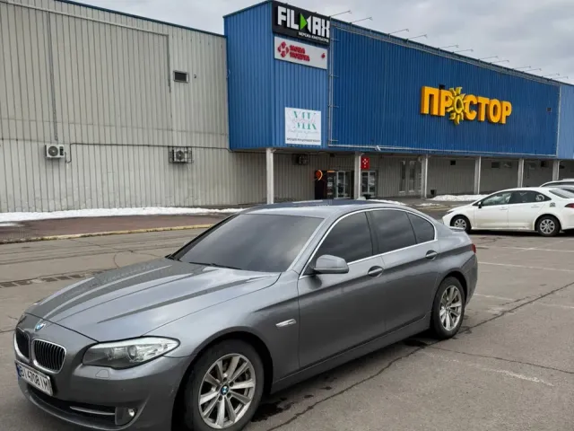 BMW 5 серії - фото 2