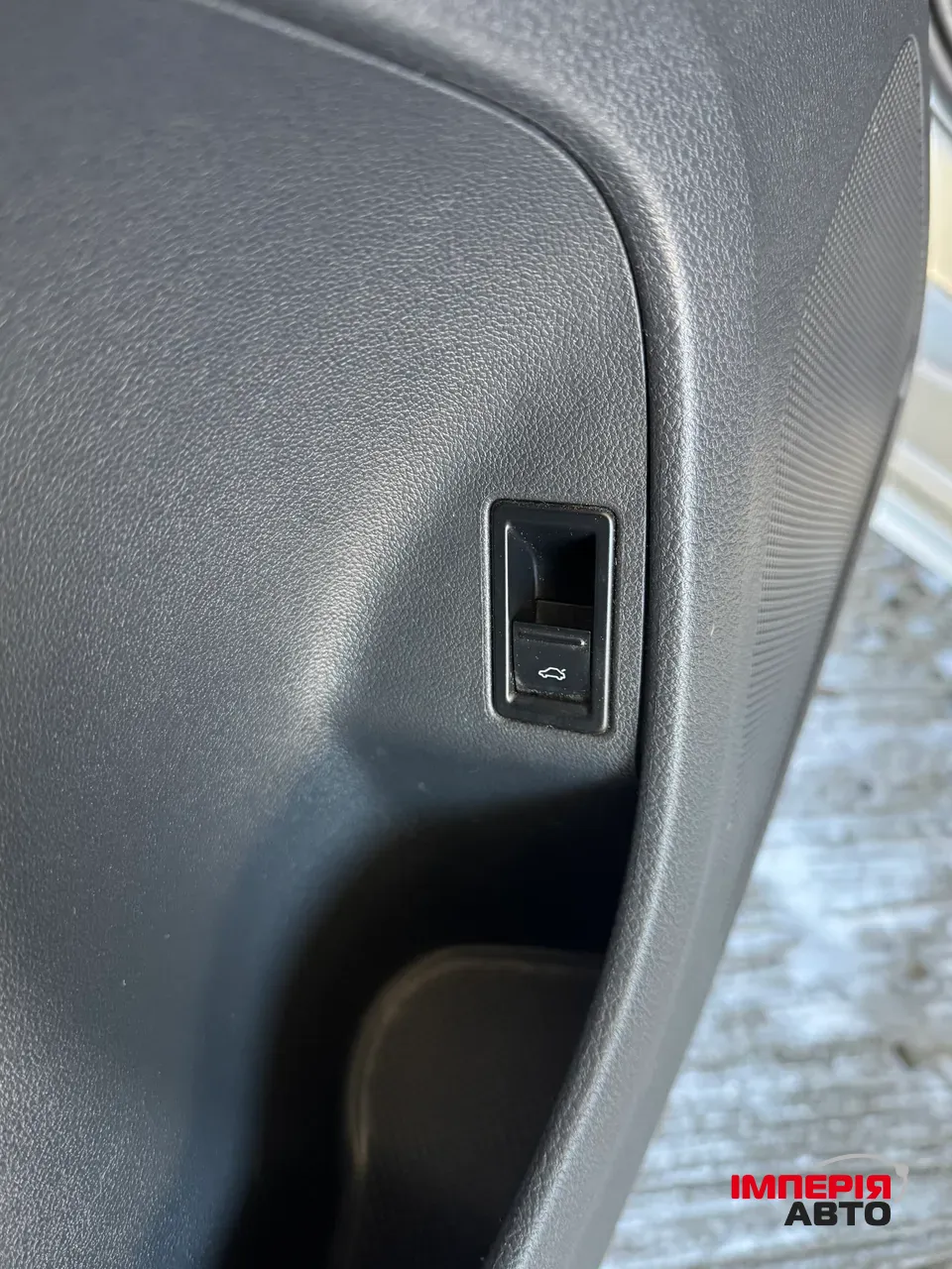 Volkswagen Jetta - фото 19