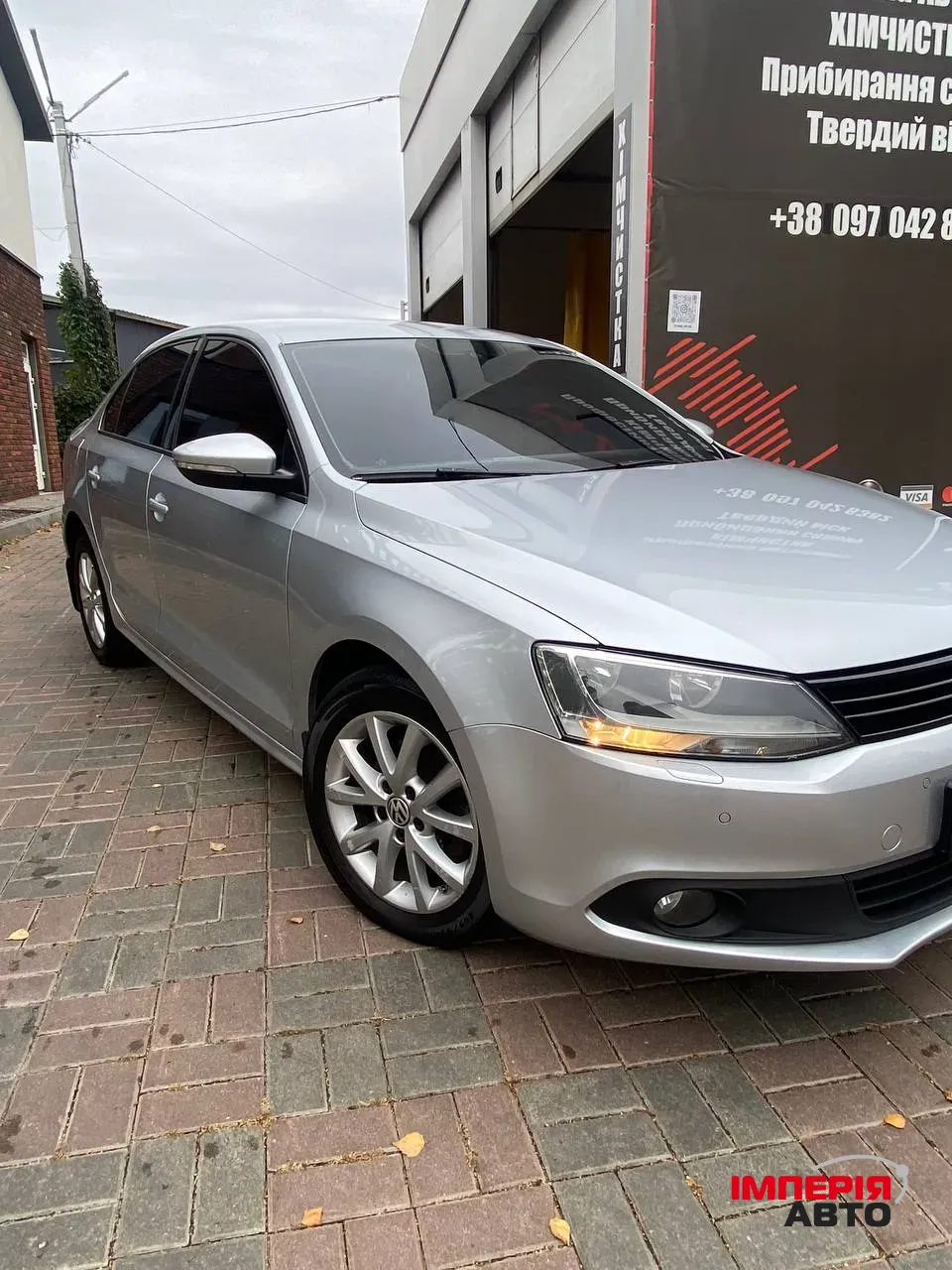 Volkswagen Jetta - фото 2