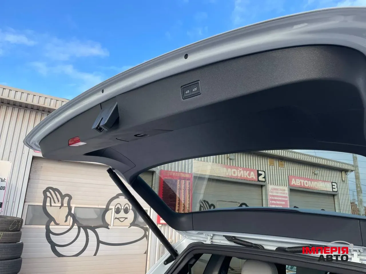 Volkswagen Tiguan - фото 20