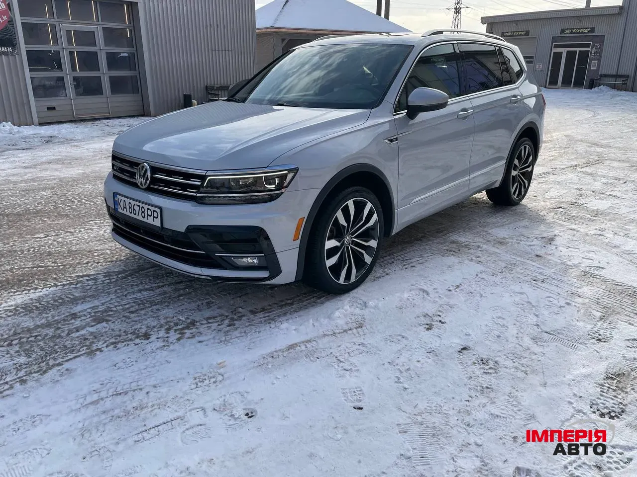 Volkswagen Tiguan - фото 1