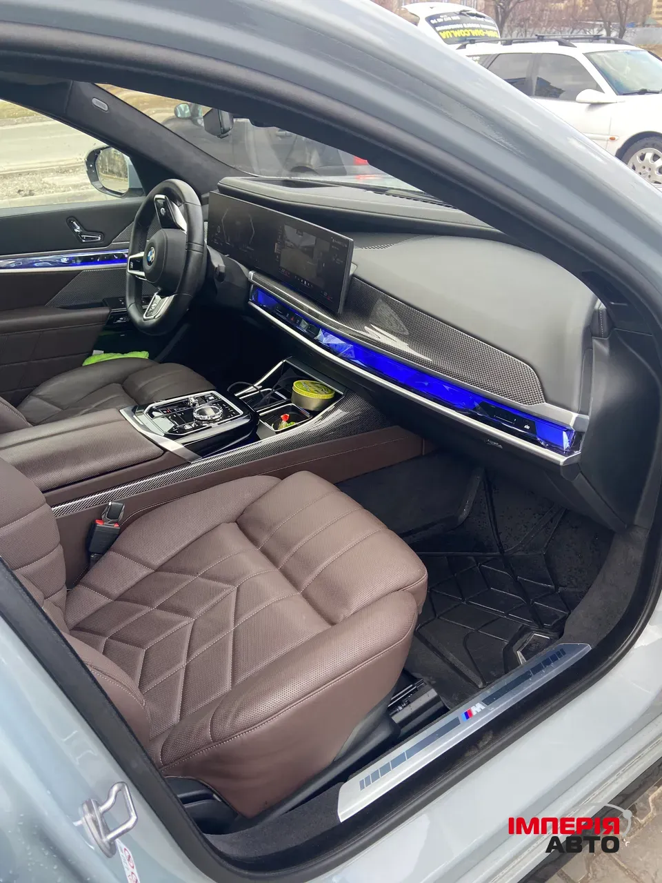 BMW 7 серії - фото 11