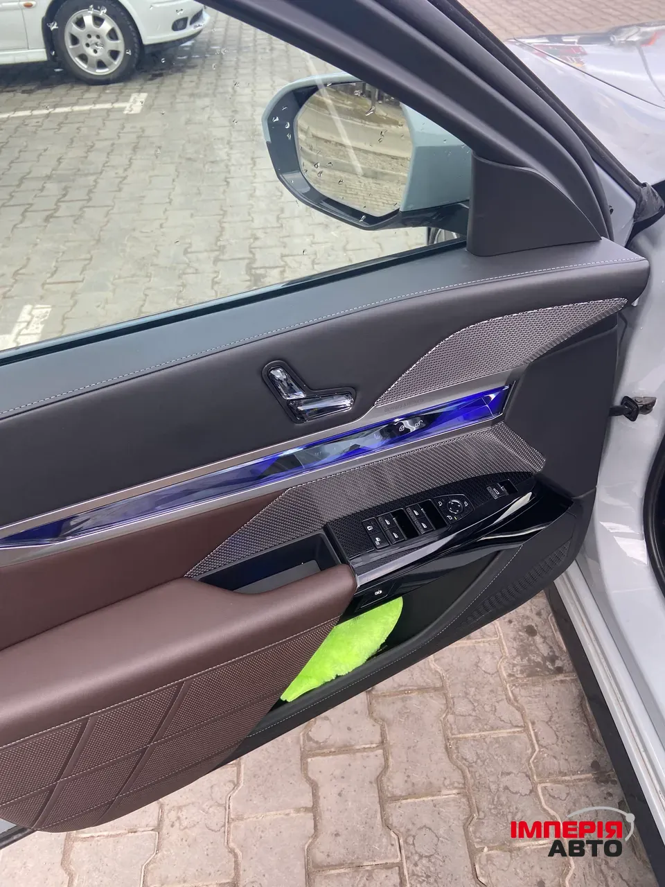 BMW 7 серії - фото 25