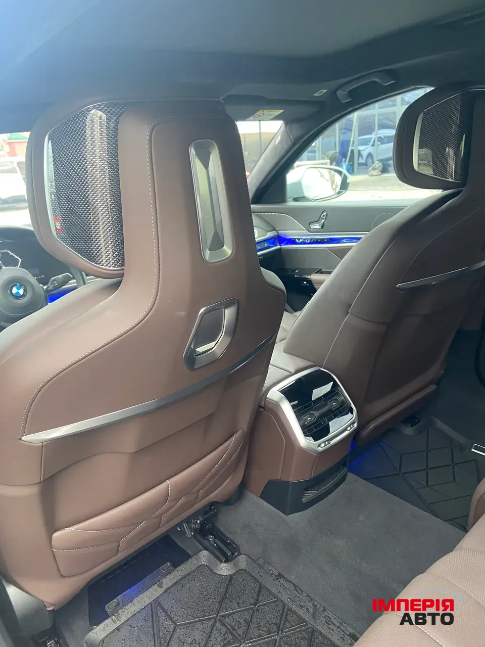 BMW 7 серії - фото 18