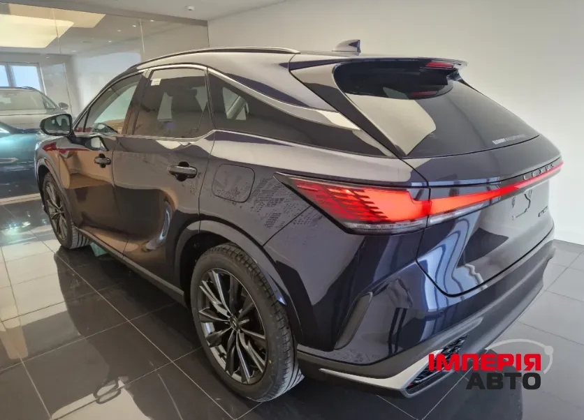 Lexus RX - фото 4