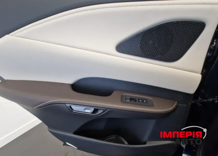 Lexus RX - фото 10