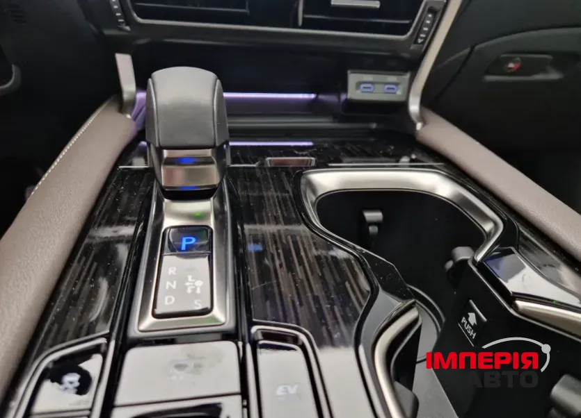 Lexus RX - фото 7