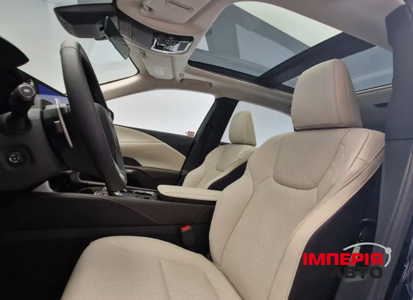 Lexus RX - фото 6