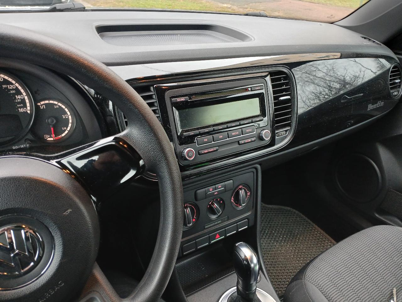 Volkswagen Beetle - фото 12