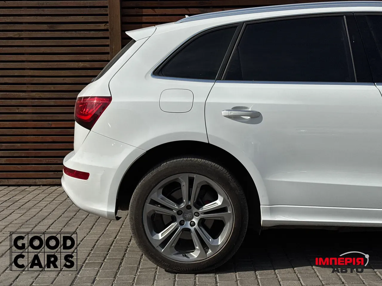 Audi Q5 - фото 14