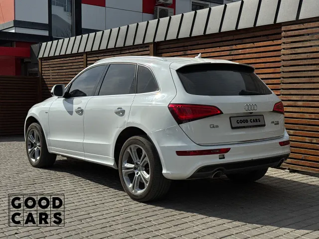 Audi Q5 - фото 5