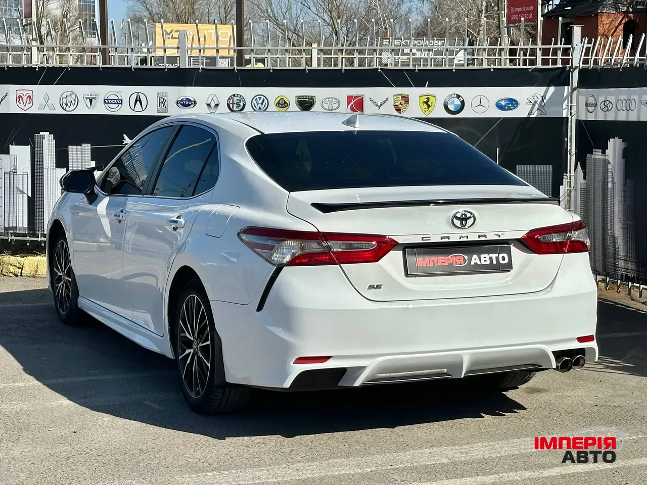 Toyota Camry - фото 7