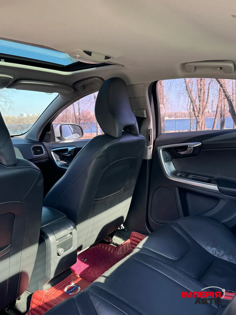 Volvo S60 - фото 10