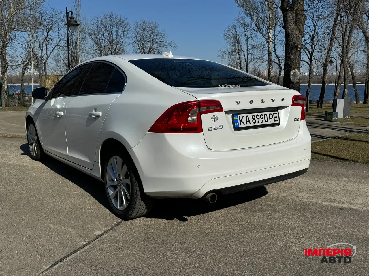Volvo S60 - фото 6