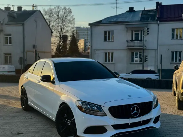 Mercedes-Benz C-Класс - фото 1