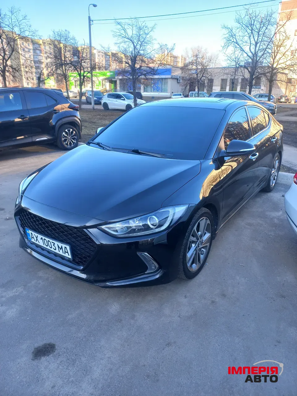 Hyundai Elantra - фото 1